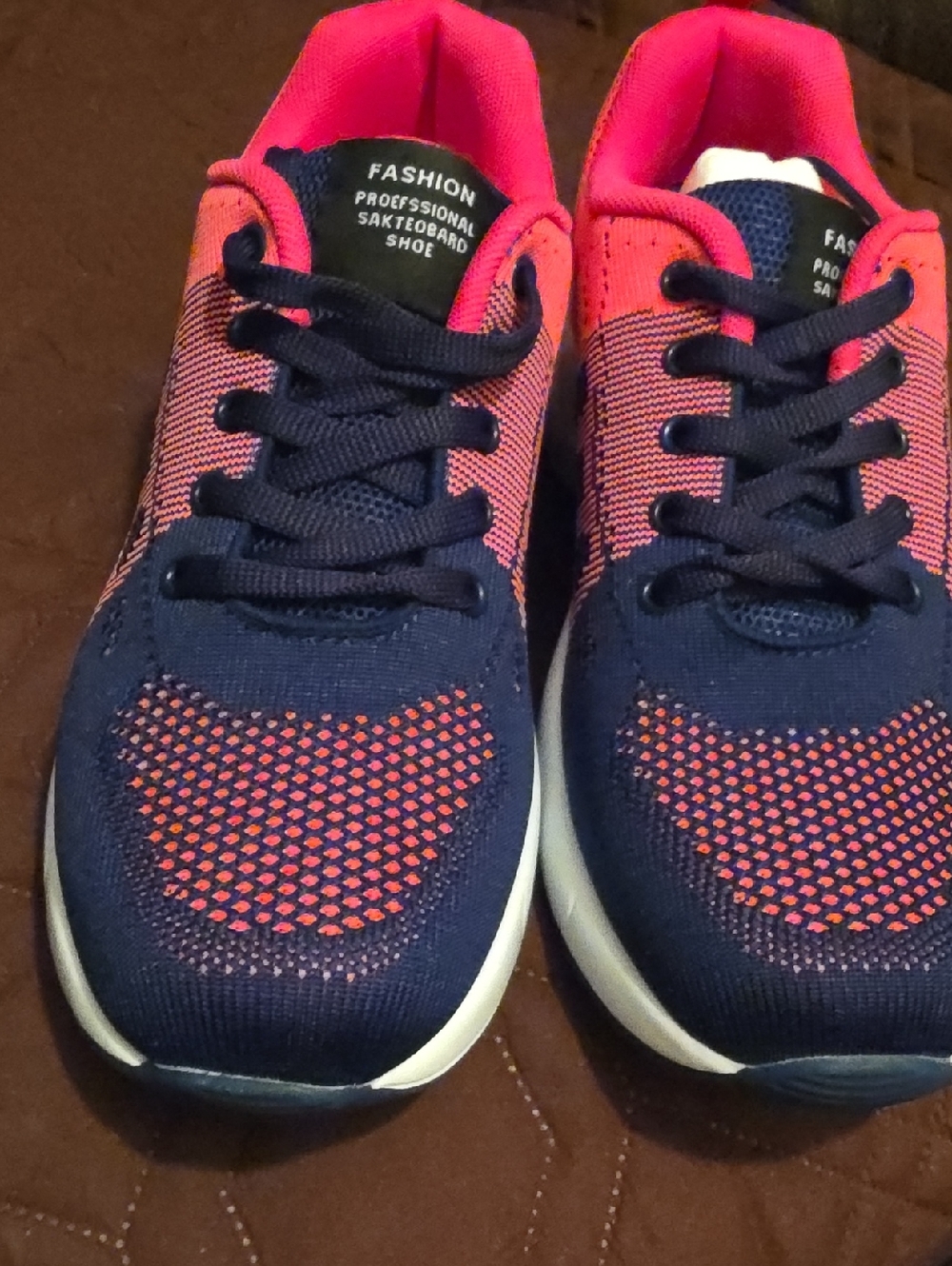 Fashion Professional Skateboard Shoe - Navy & Hot Pink Knit Sneakers